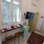 Oleum بيت ضيافة *